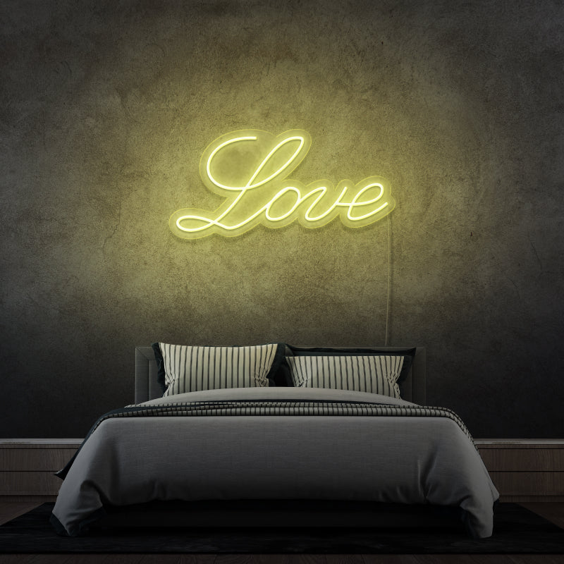 " Love " - Scritta al neon